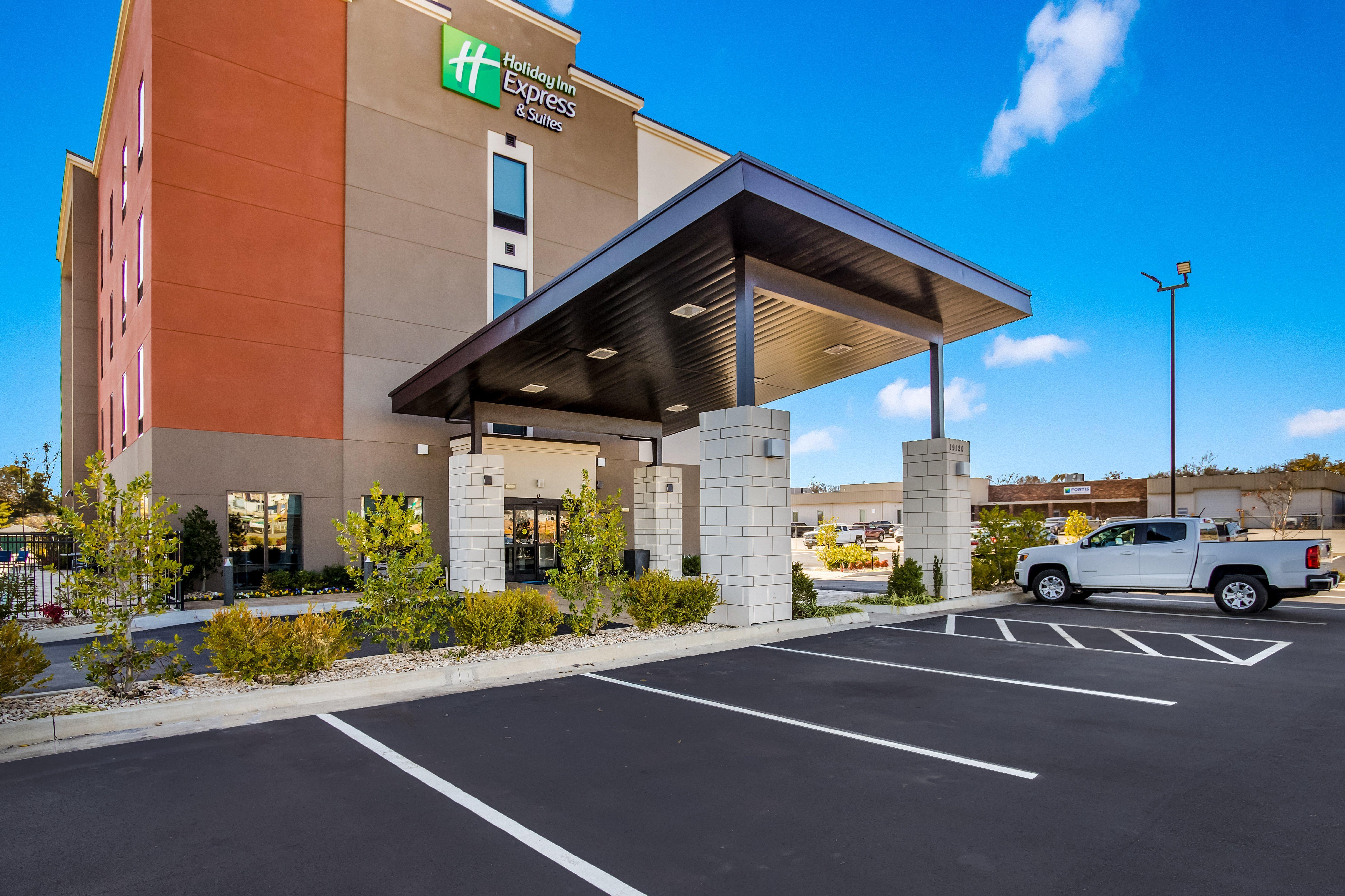 Holiday Inn Express & Suites Tulsa East - Catoosa, An Ihg Hotel Exterior photo